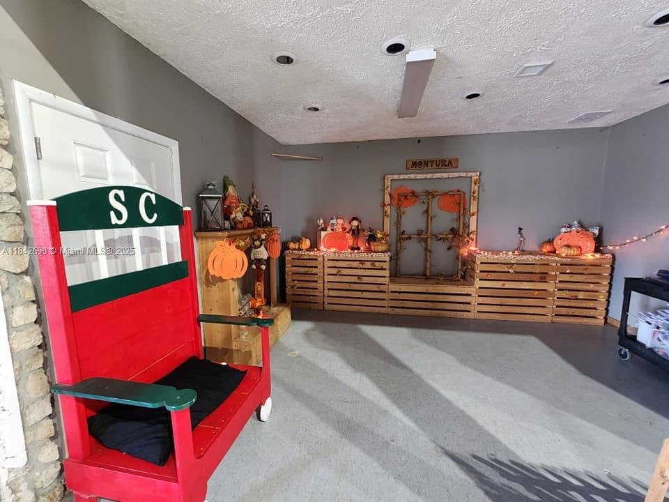 See details / sq. ft. $ 2025-07-18 0 Photo