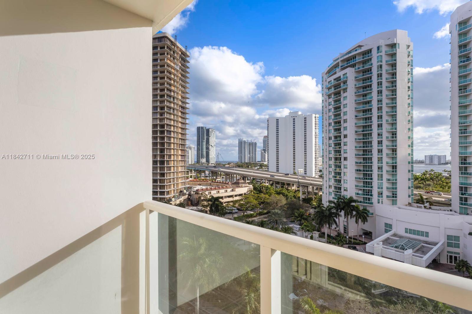 Photo of 19500 Turnberry Way #9D, Aventura, Florida, 33180 -