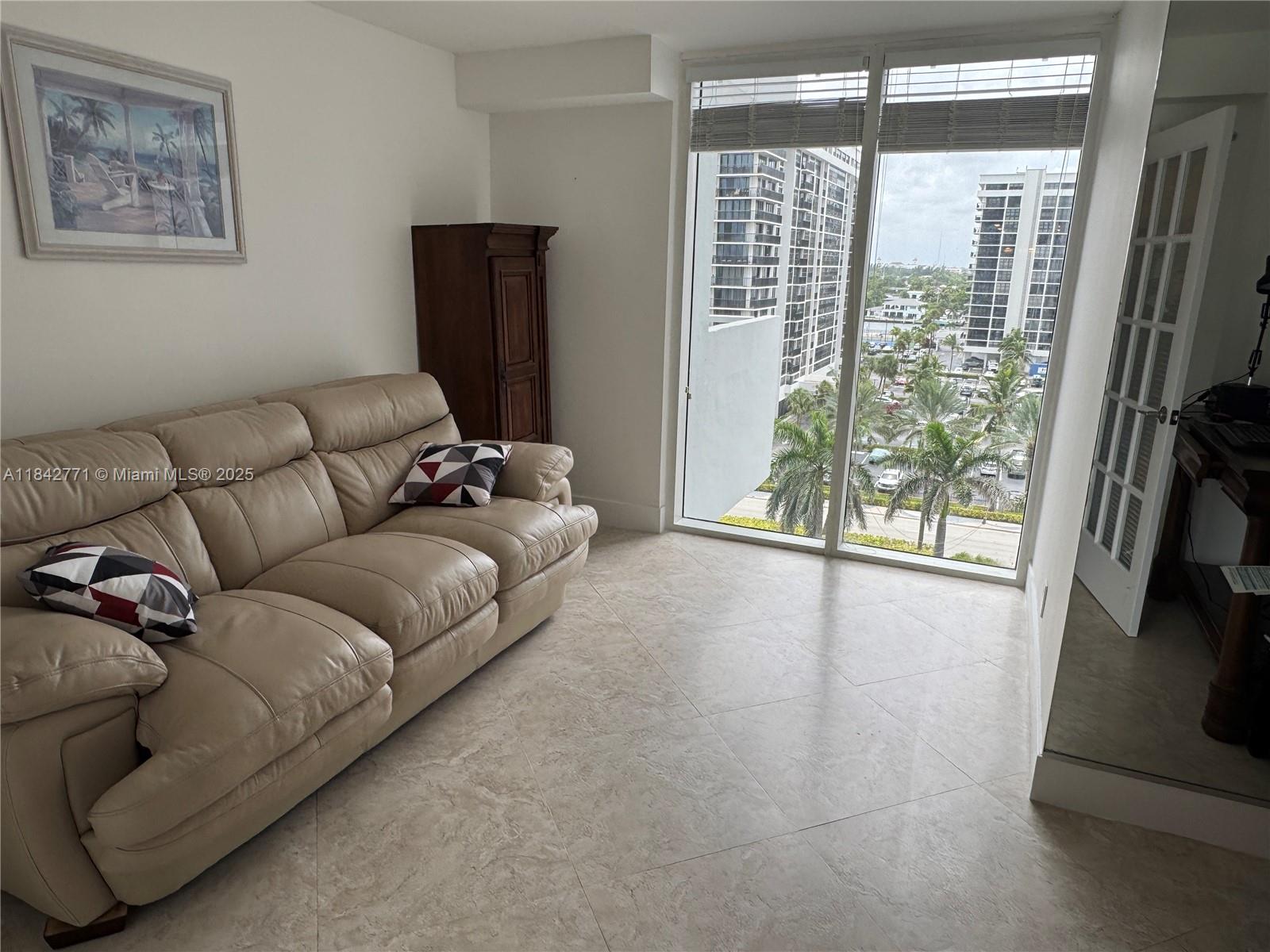 Photo of 2030 Ocean Dr  #727, Hallandale Beach, Florida, 33009 - 