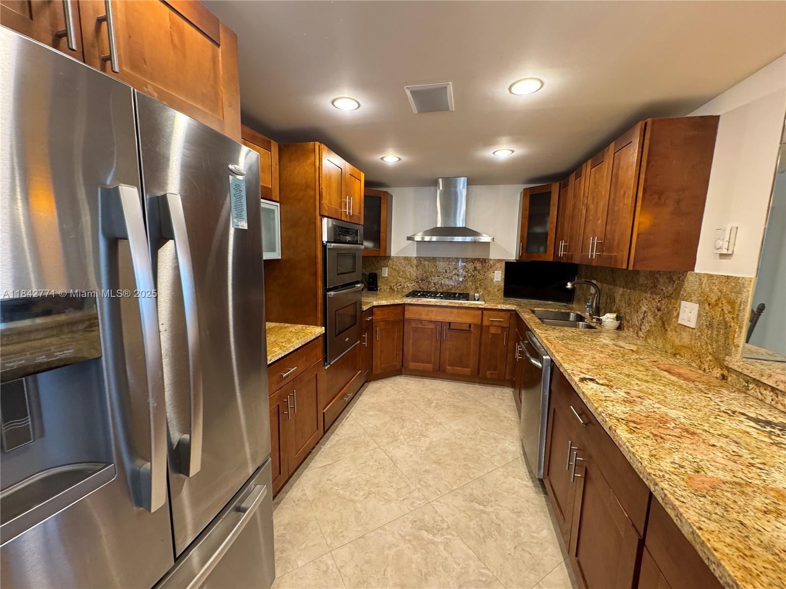 Photo of 2030 Ocean Dr  #727, Hallandale Beach, Florida, 33009 - 