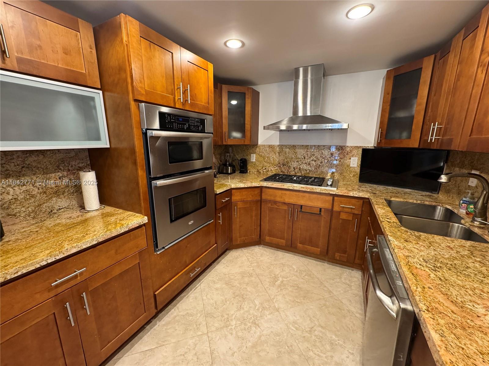 Photo of 2030 Ocean Dr  #727, Hallandale Beach, Florida, 33009 - 