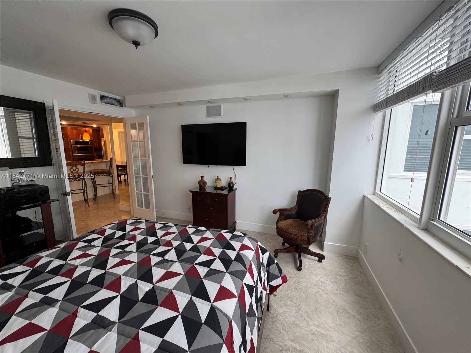 Photo of 2030 Ocean Dr  #727, Hallandale Beach, Florida, 33009 - 