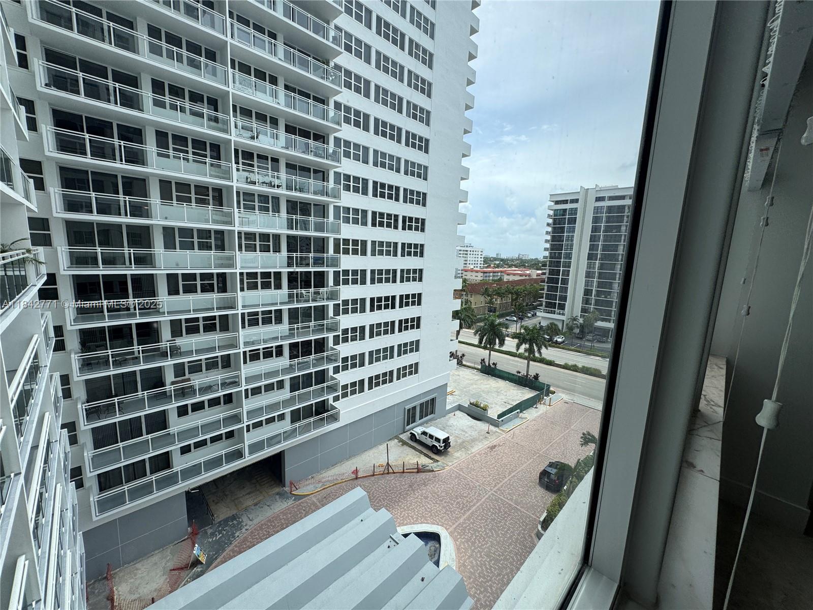Photo of 2030 Ocean Dr  #727, Hallandale Beach, Florida, 33009 - 