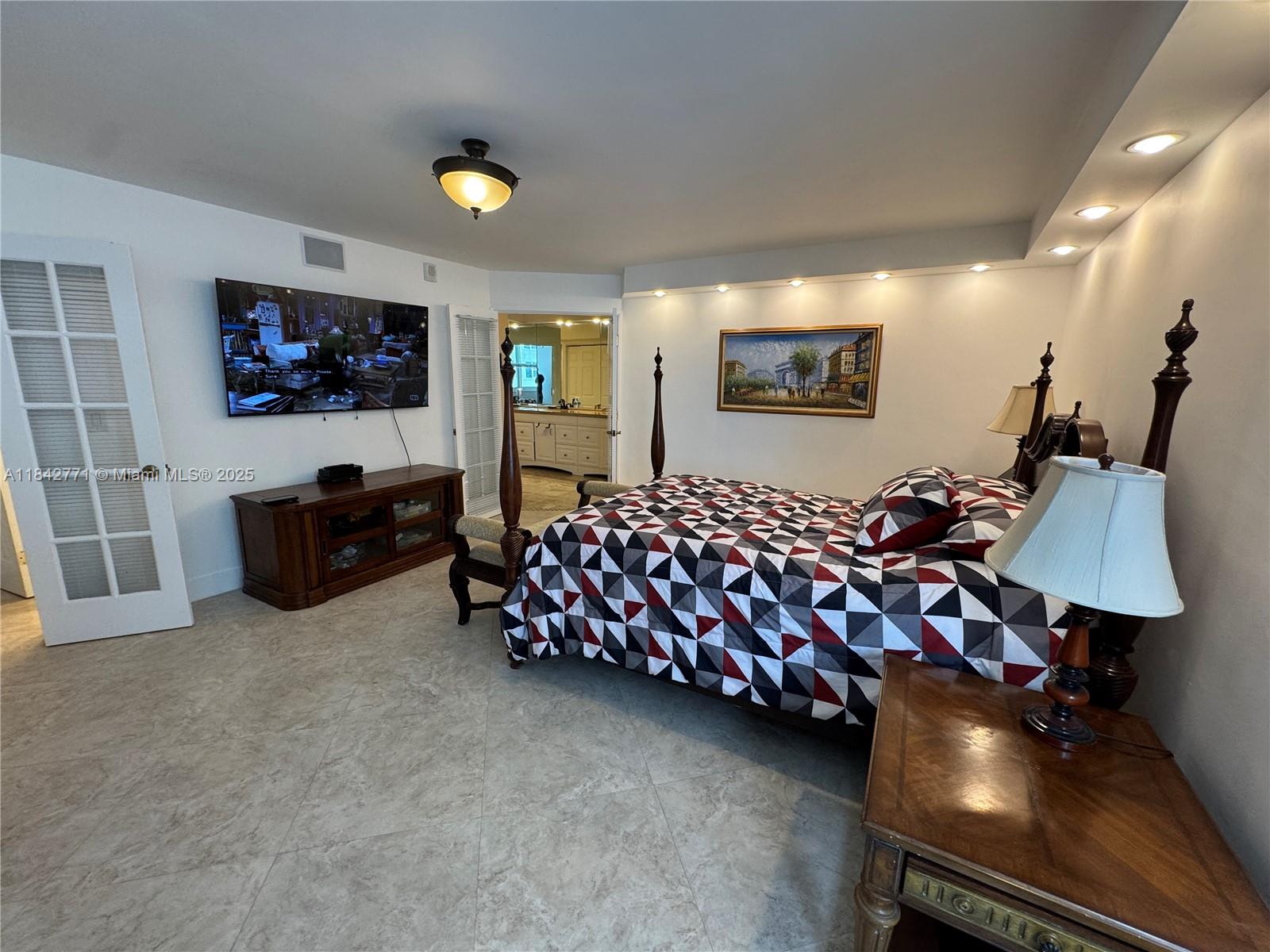 Photo of 2030 Ocean Dr  #727, Hallandale Beach, Florida, 33009 - 