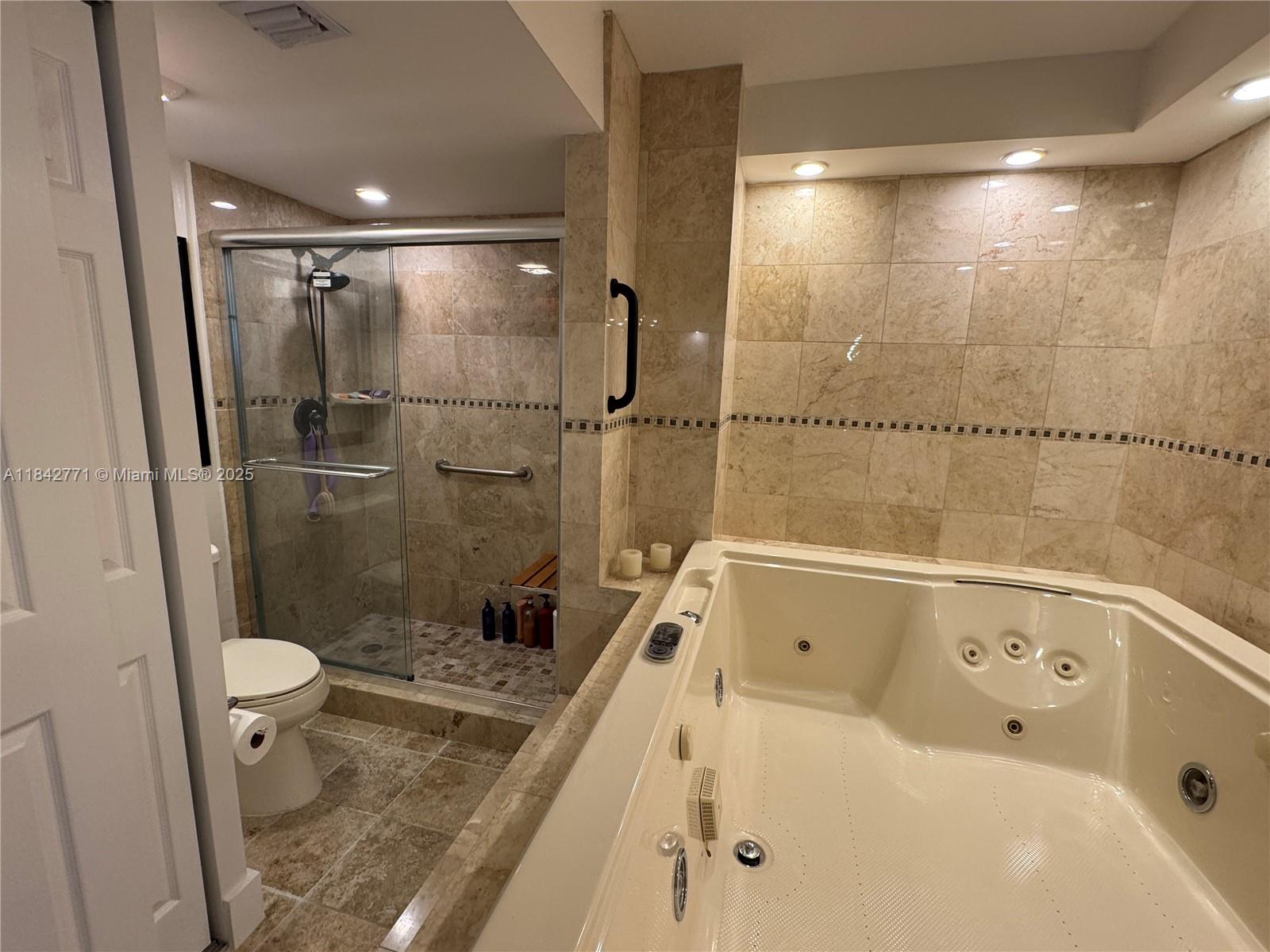 Photo of 2030 Ocean Dr  #727, Hallandale Beach, Florida, 33009 - 
