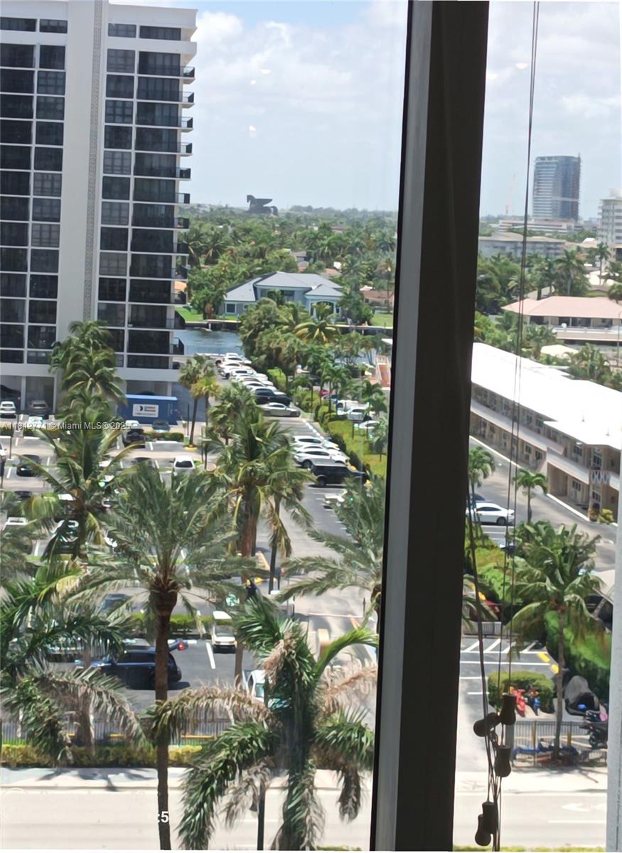 Photo of 2030 Ocean Dr  #727, Hallandale Beach, Florida, 33009 - 