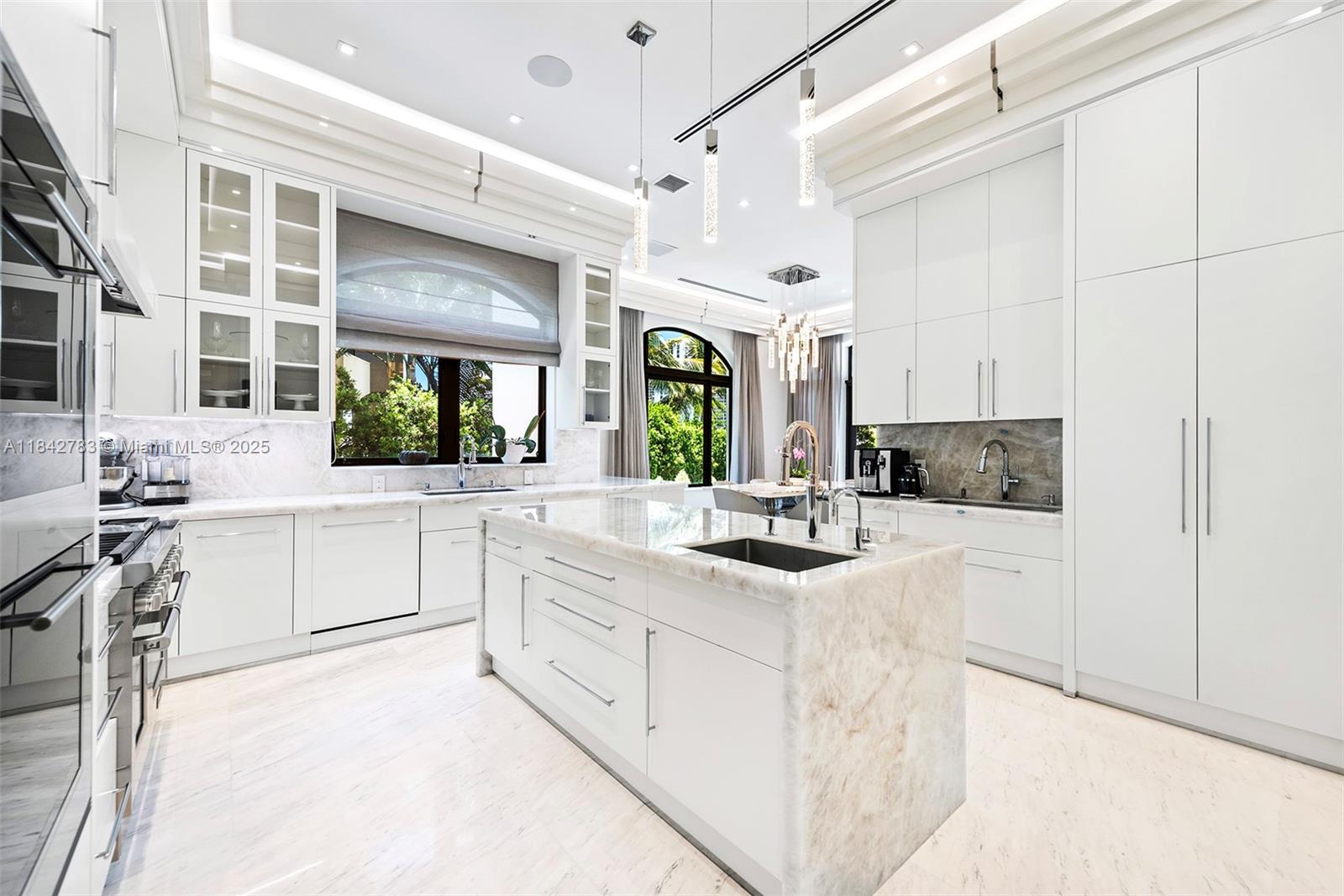 Photo of 498 Parkway Pkwy  (498), Golden Beach, Florida, 33160 - 