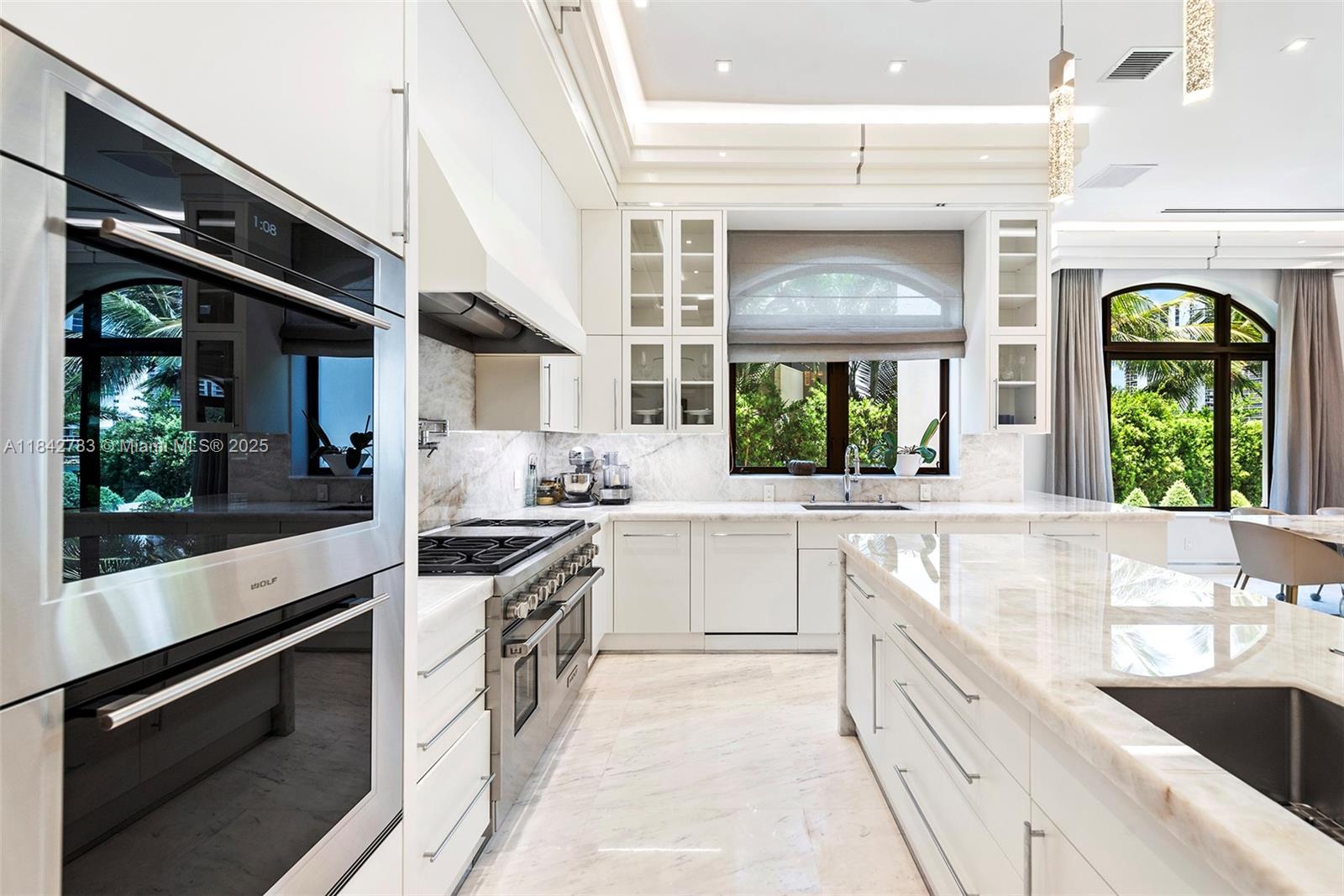 Photo of 498 Parkway Pkwy  (498), Golden Beach, Florida, 33160 - 