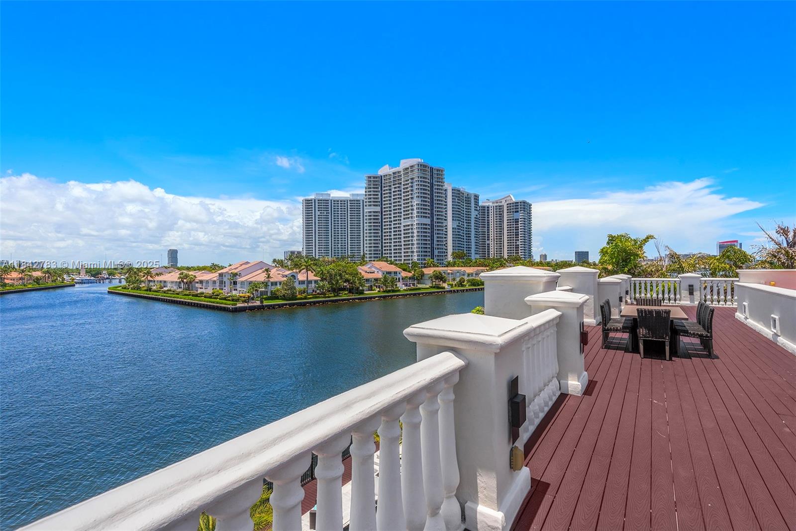Photo of 498 Parkway Pkwy  (498), Golden Beach, Florida, 33160 - 