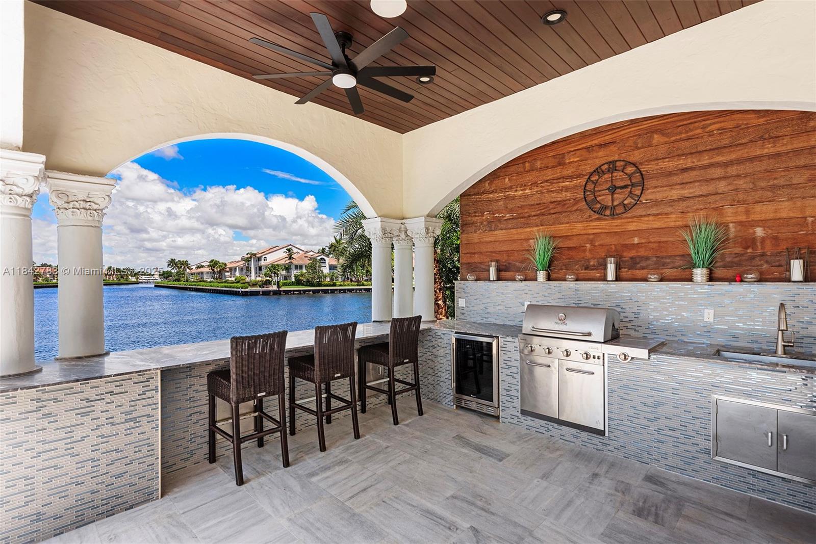Photo of 498 Parkway Pkwy  (498), Golden Beach, Florida, 33160 - 
