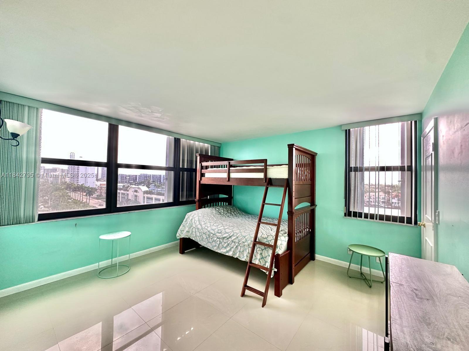 Photo of 2401 Ocean Dr  #707, Hollywood, Florida, 33019 - 