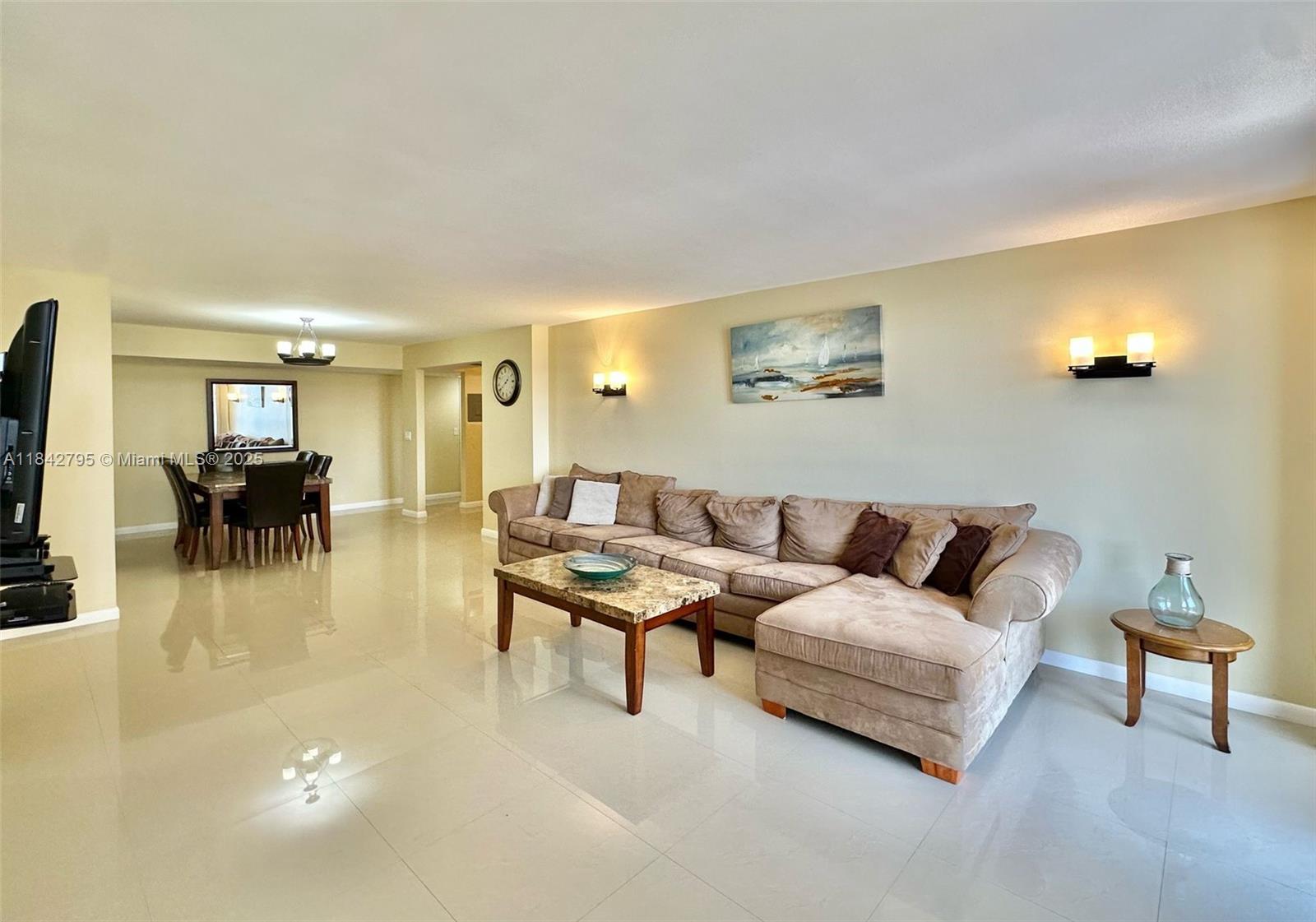 Photo of 2401 Ocean Dr #707, Hollywood, Florida, 33019 -