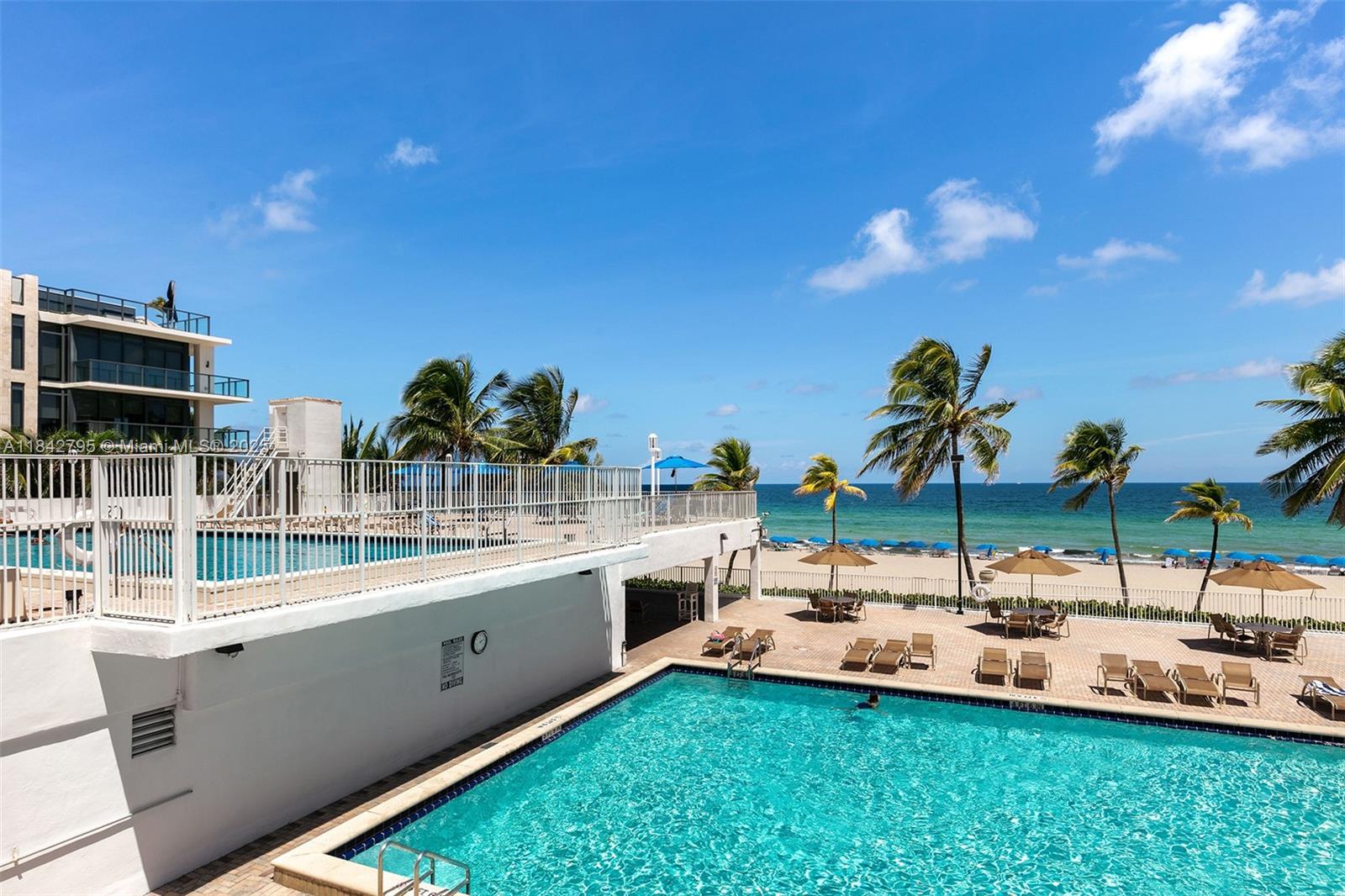 Photo of 2401 Ocean Dr  #707, Hollywood, Florida, 33019 - 