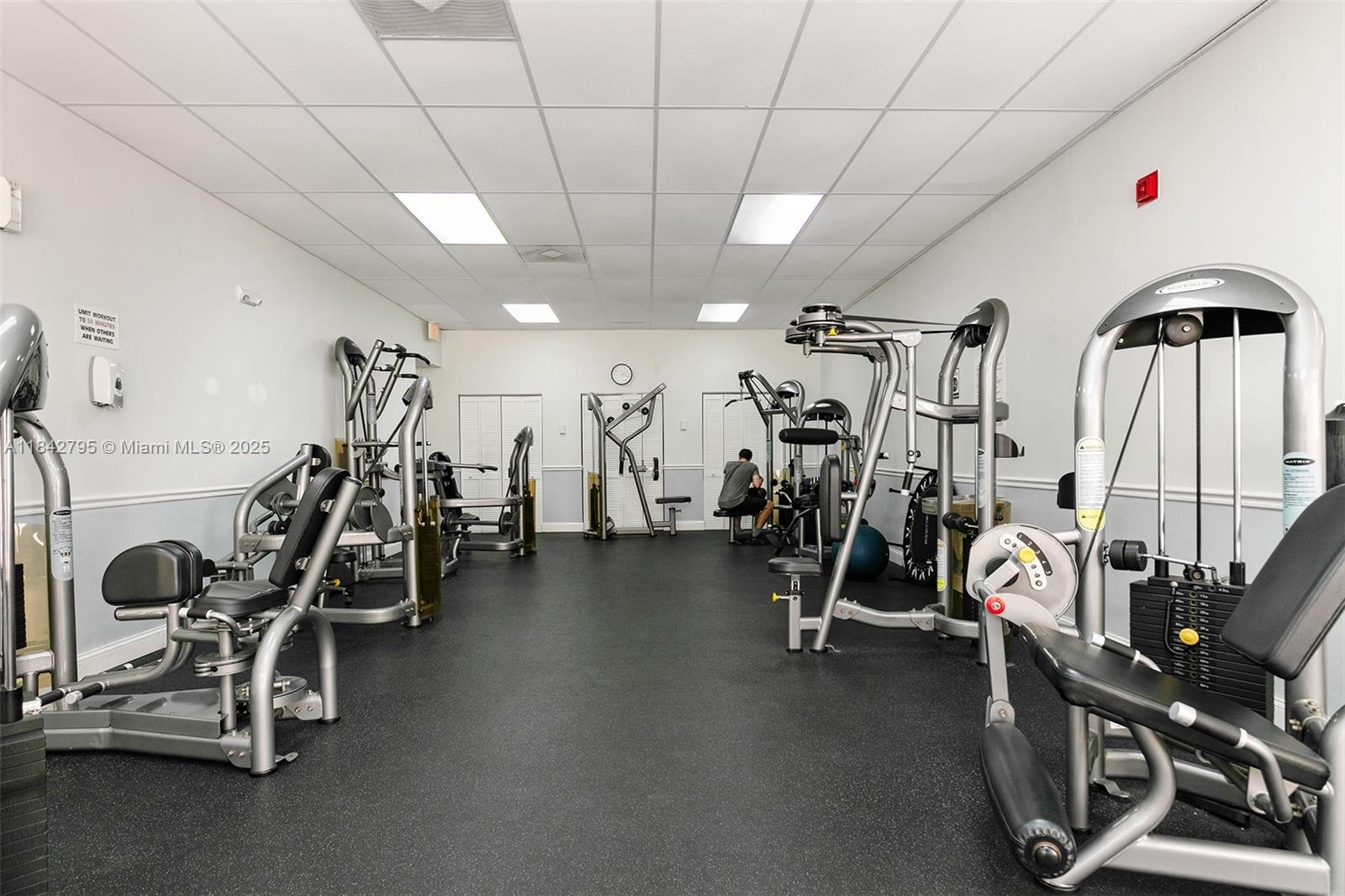 Photo of 2401 Ocean Dr  #707, Hollywood, Florida, 33019 - 