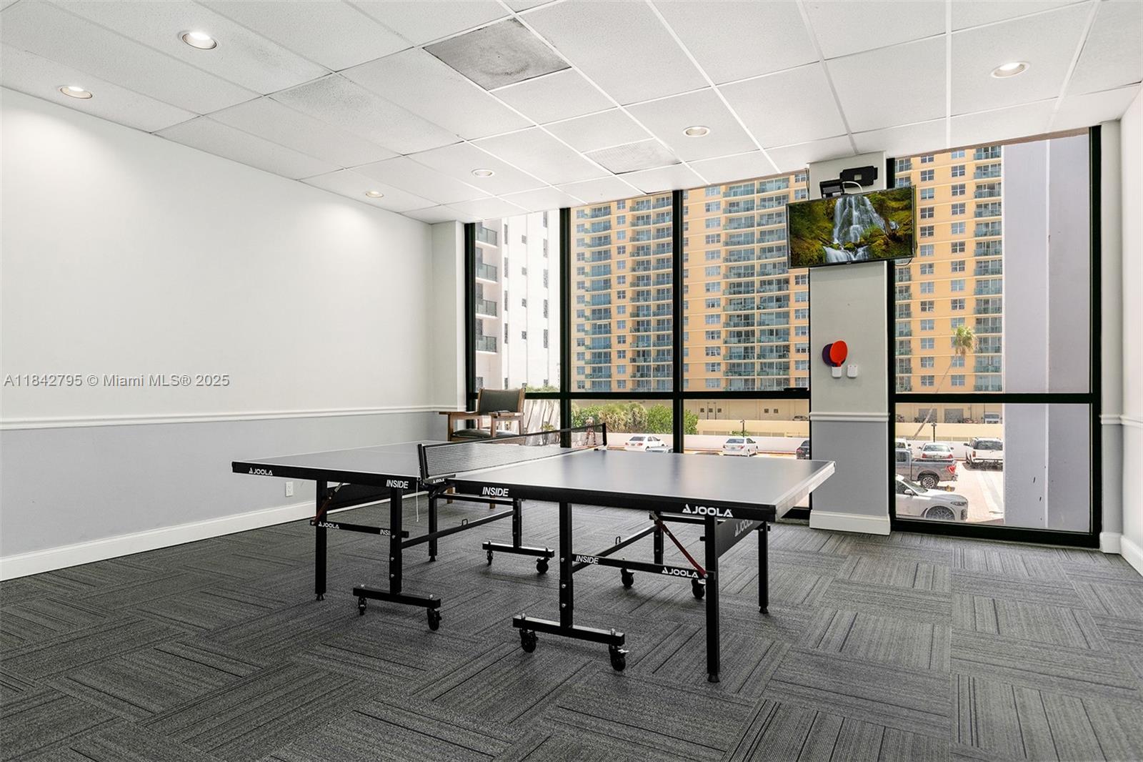 Photo of 2401 Ocean Dr  #707, Hollywood, Florida, 33019 - 
