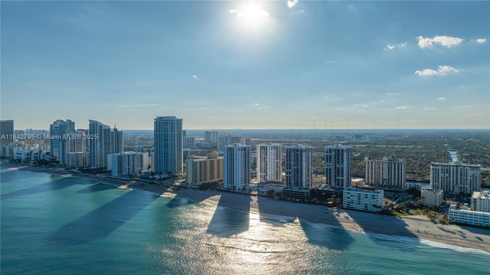 Photo of 2401 Ocean Dr  #707, Hollywood, Florida, 33019 - 
