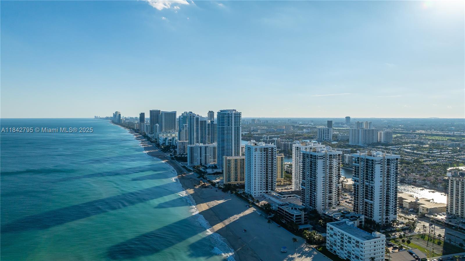 Photo of 2401 Ocean Dr  #707, Hollywood, Florida, 33019 - 
