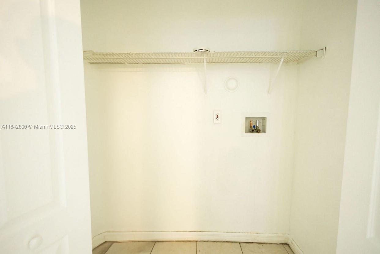 See details / 2164 sq. ft. $ 2025-07-18 0 Photo