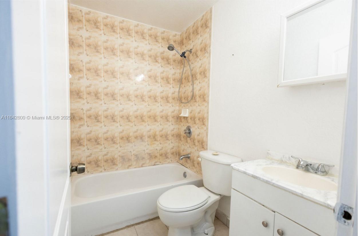See details / 2164 sq. ft. $ 2025-07-18 0 Photo