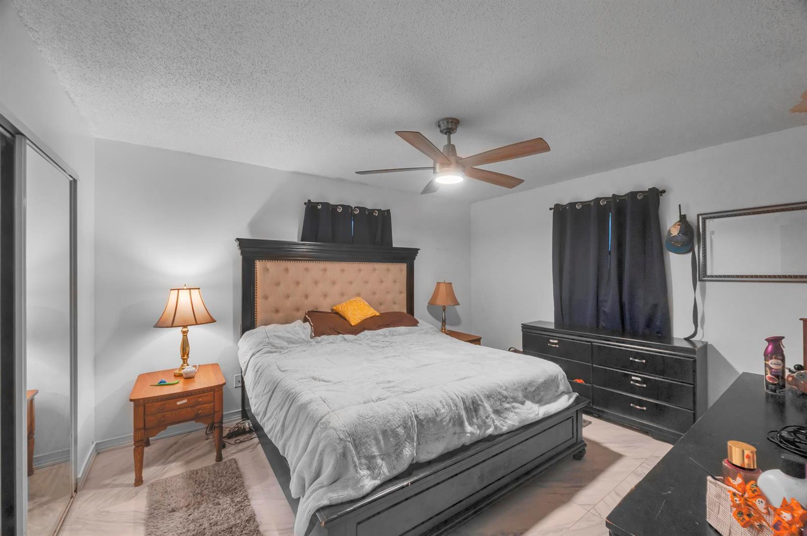Ver detalles 5107 3 / 2 1400 sq. ft. $ 2026-06-05 0 foto