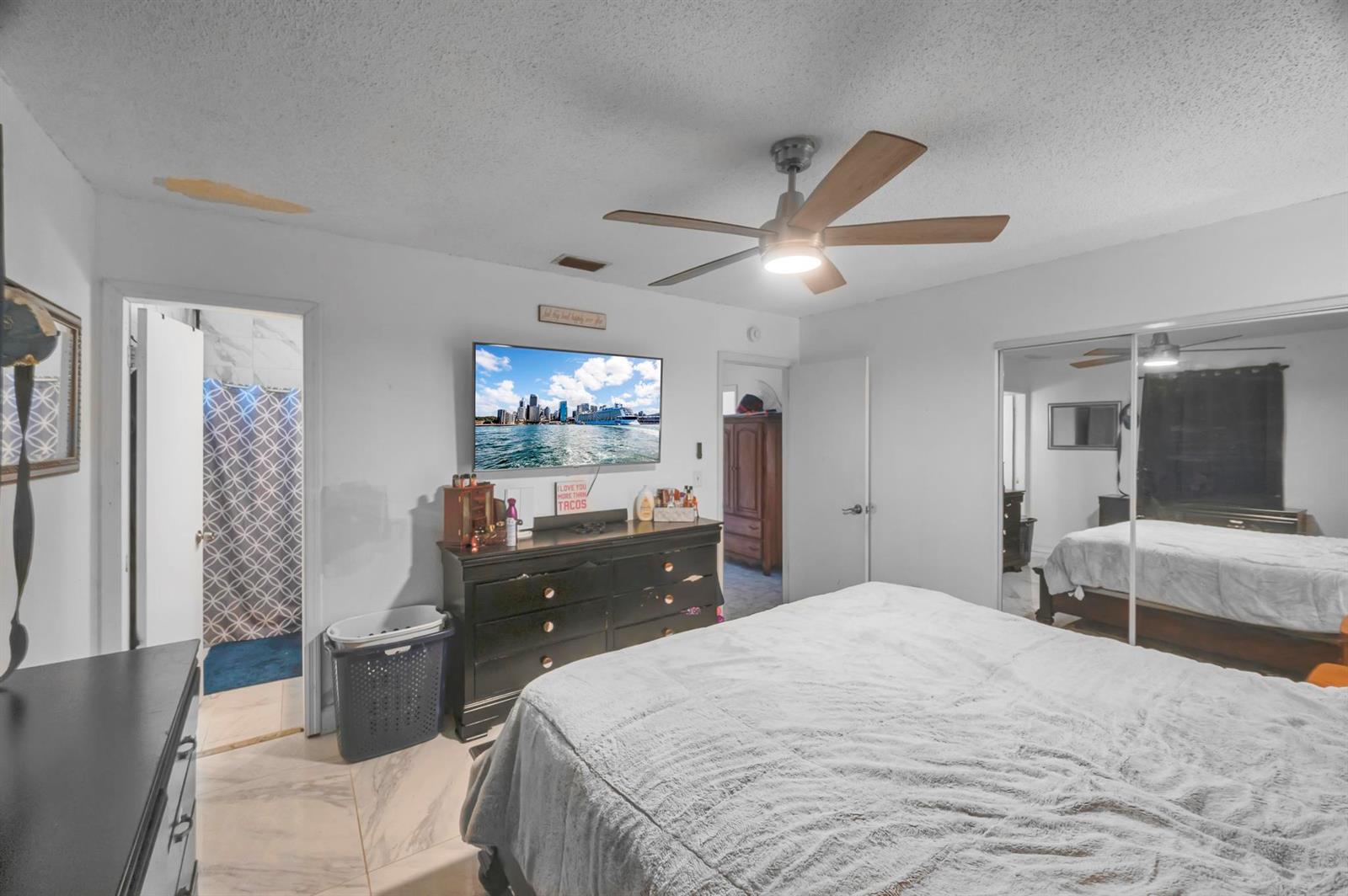 Ver detalles 5107 3 / 2 1400 sq. ft. $ 2026-06-05 0 foto
