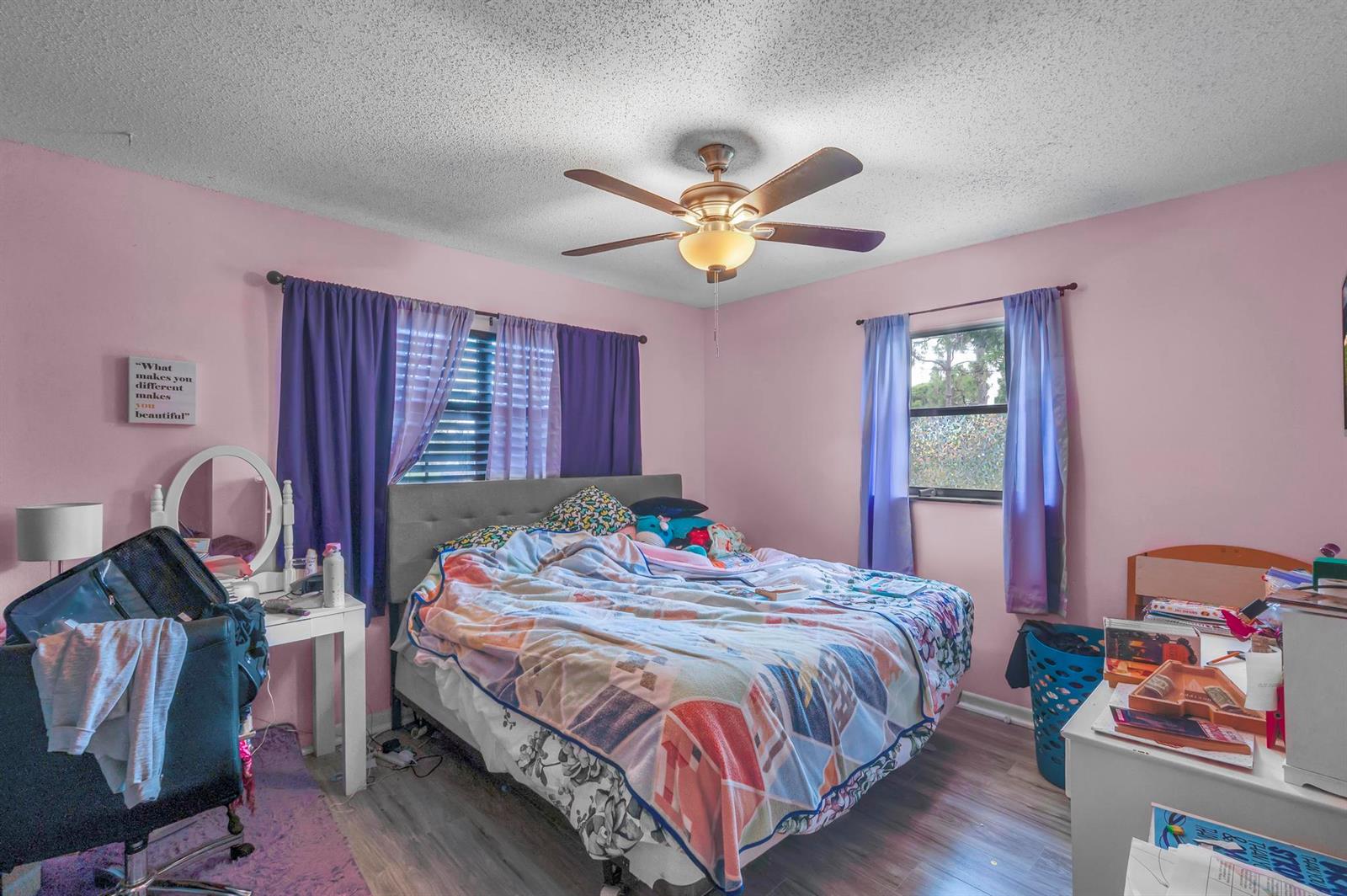 Ver detalles 5107 3 / 2 1400 sq. ft. $ 2026-06-05 0 foto