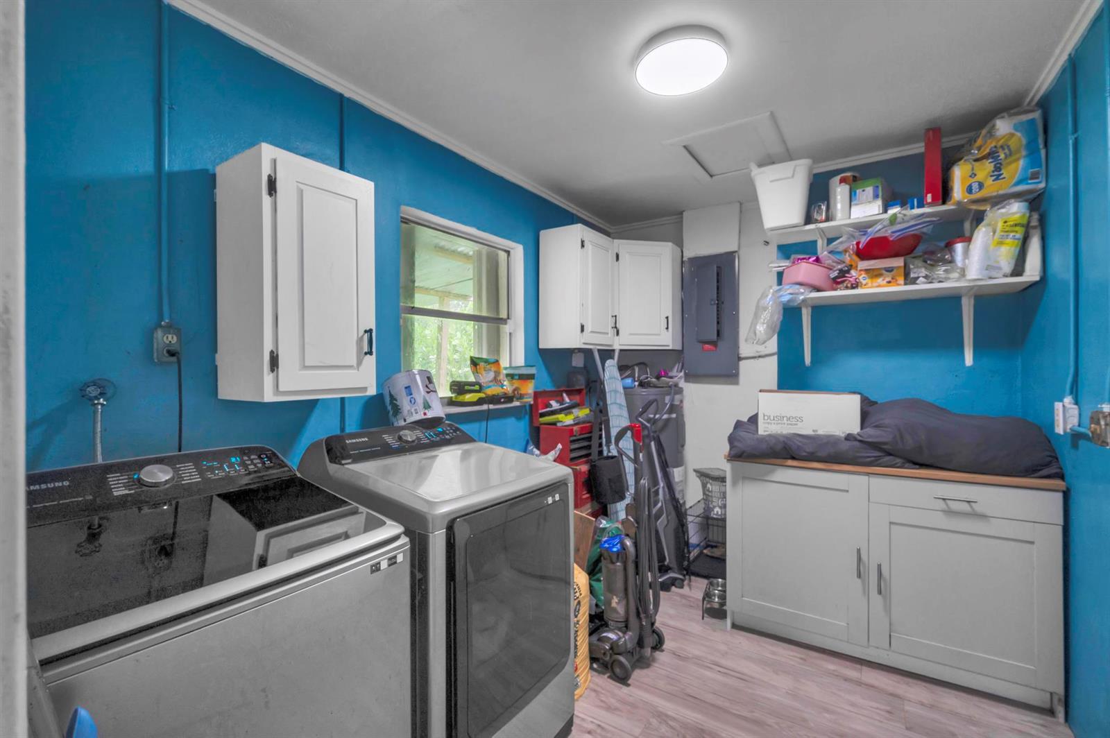 Ver detalles 5107 3 / 2 1400 sq. ft. $ 2026-06-05 0 foto