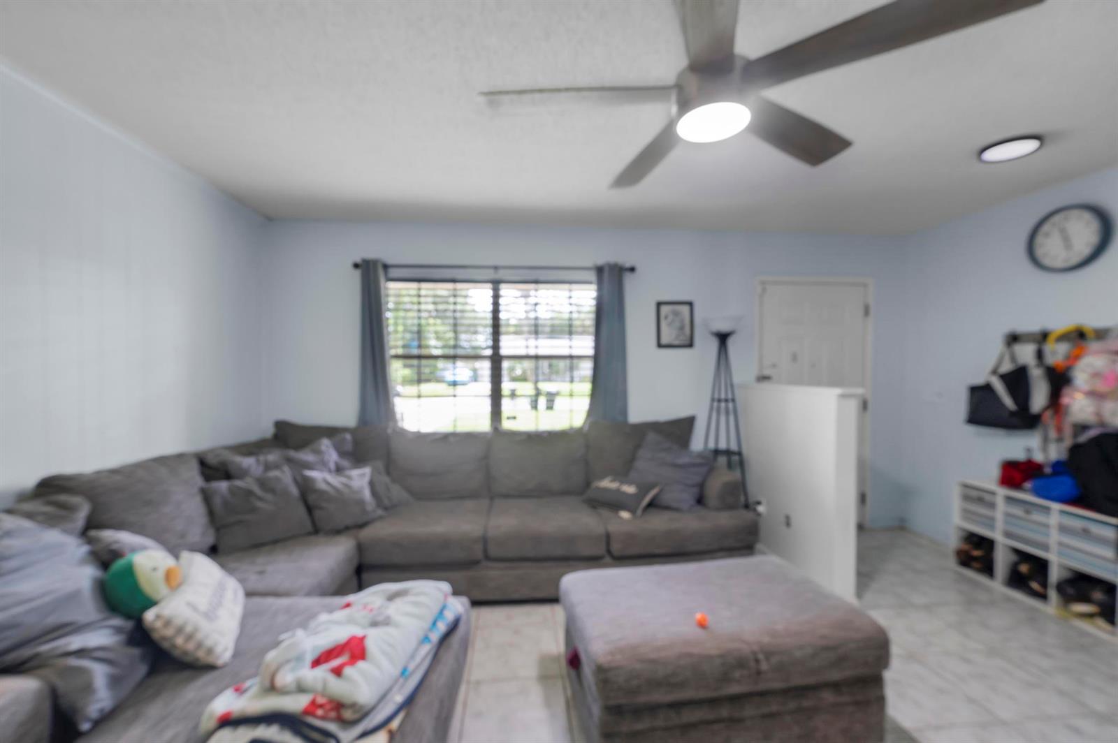 Ver detalles 5107 3 / 2 1400 sq. ft. $ 2026-06-05 0 foto