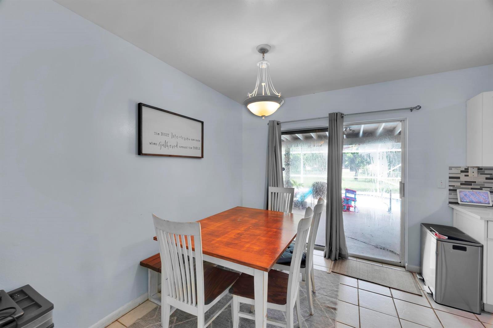 Ver detalles 5107 3 / 2 1400 sq. ft. $ 2026-06-05 0 foto