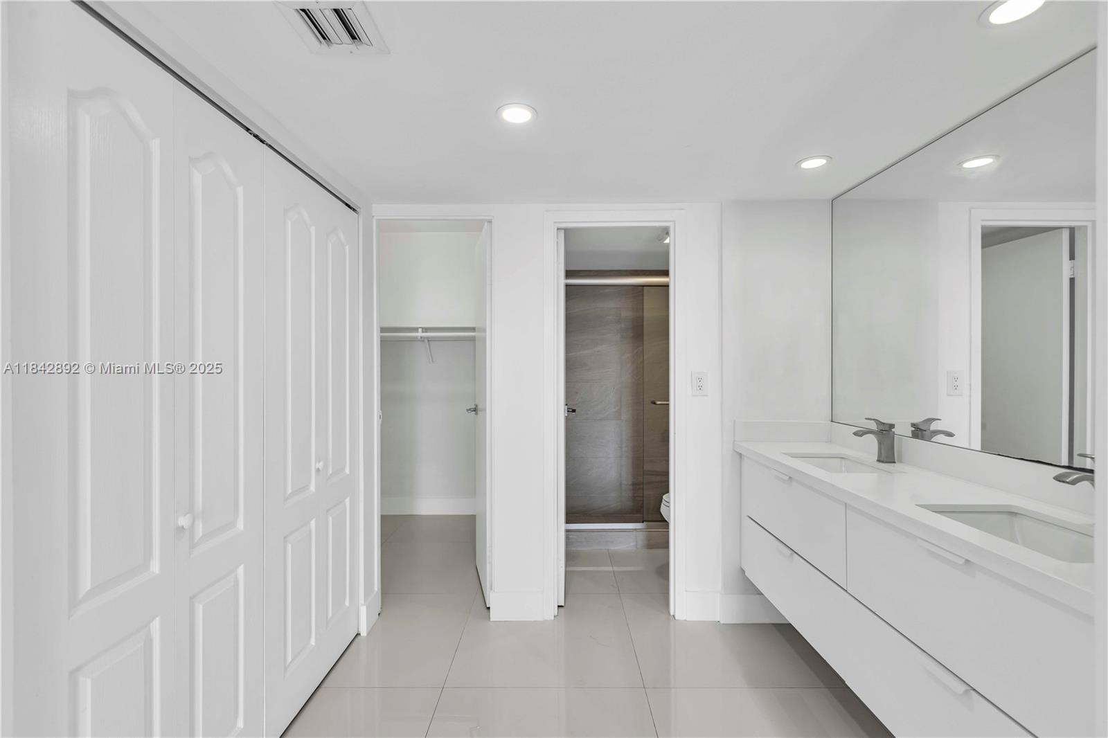See details 508 2 / 2 1357 sq. ft. $ 2025-07-18 0 Photo