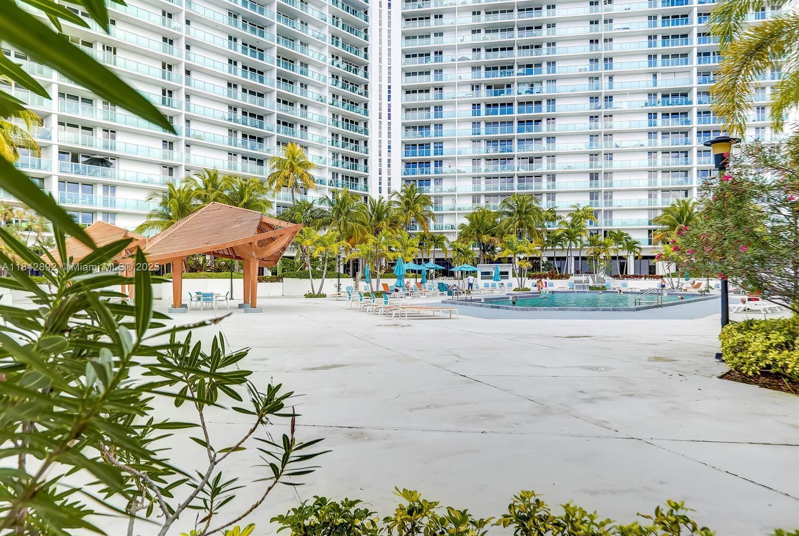 See details 508 2 / 2 1357 sq. ft. $ 2025-07-18 0 Photo