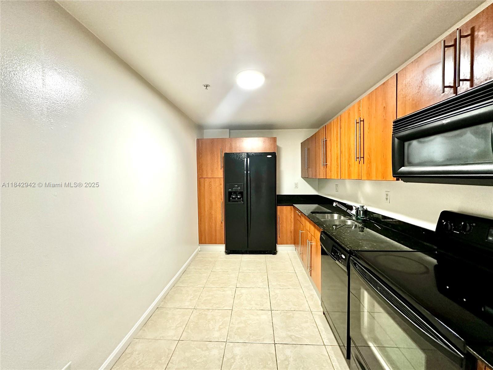 Photo of 3000 Ocean Dr  #1208, Hollywood, Florida, 33019 - 