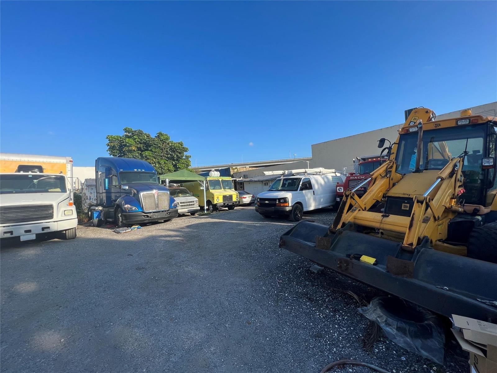   / 0  sq. ft. $ 2026-06-15 0 foto