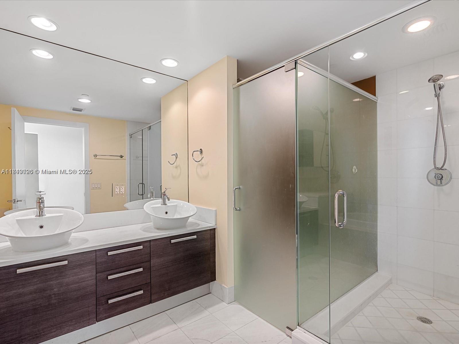 Photo of 2950 188th St  #511, Aventura, Florida, 33180 - 