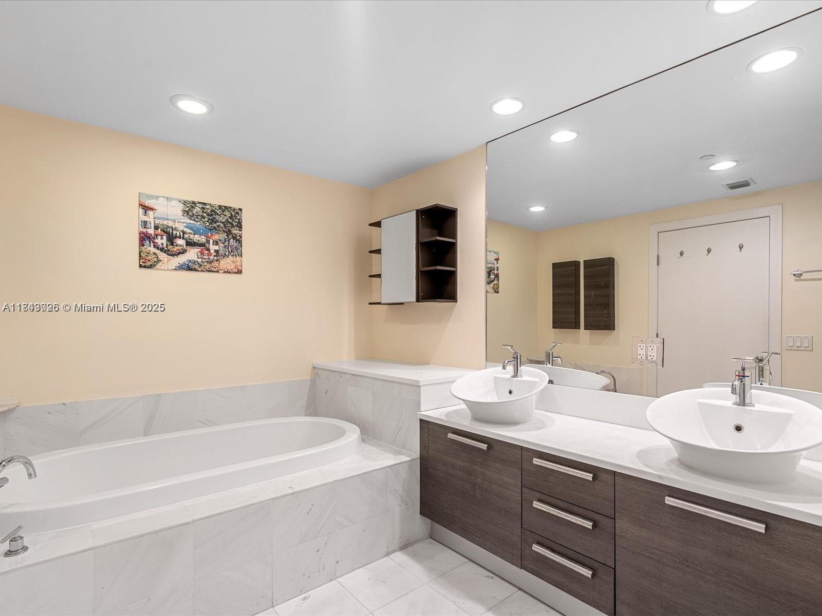 Photo of 2950 188th St  #511, Aventura, Florida, 33180 - 