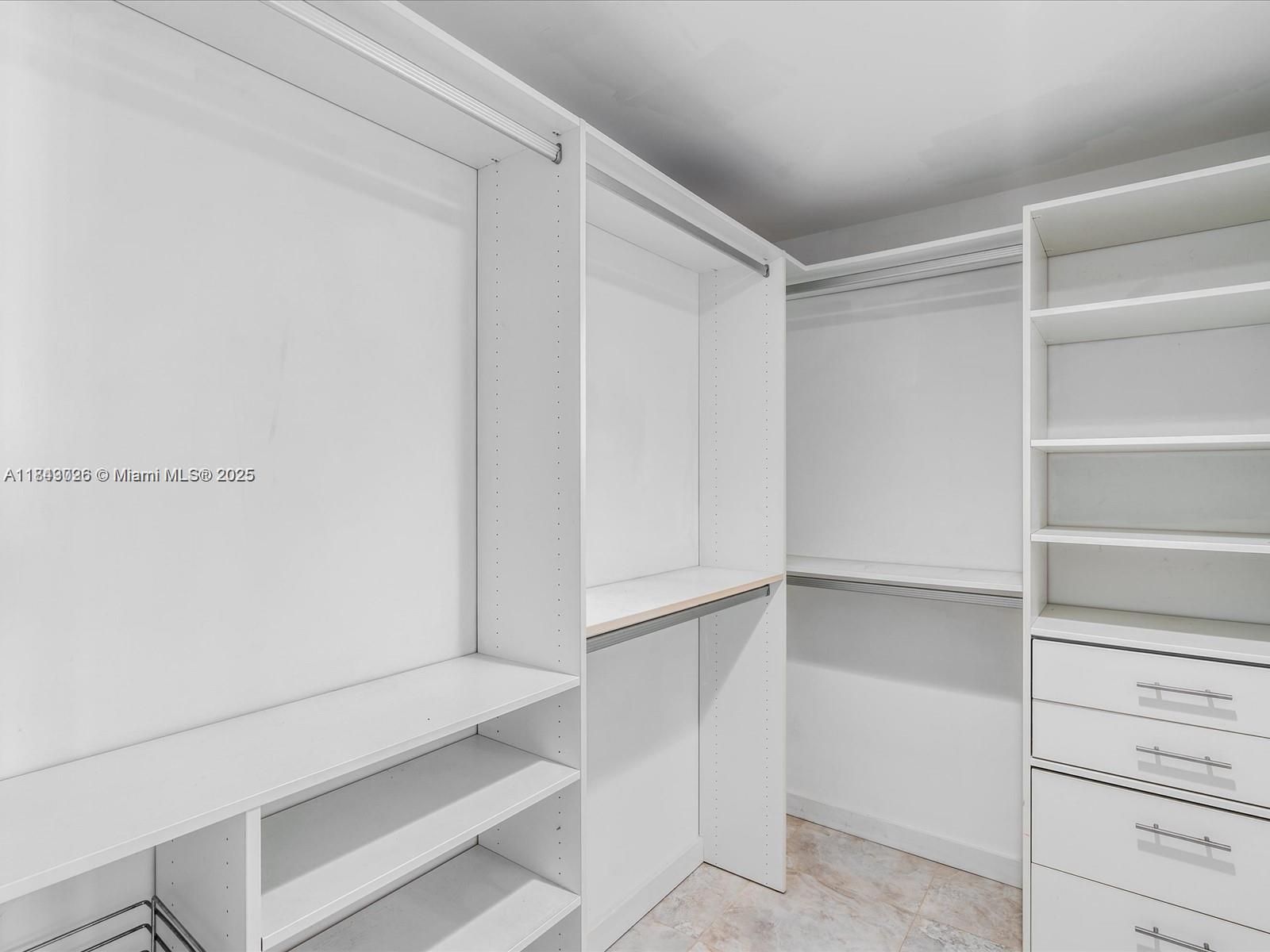 Photo of 2950 188th St  #511, Aventura, Florida, 33180 - 
