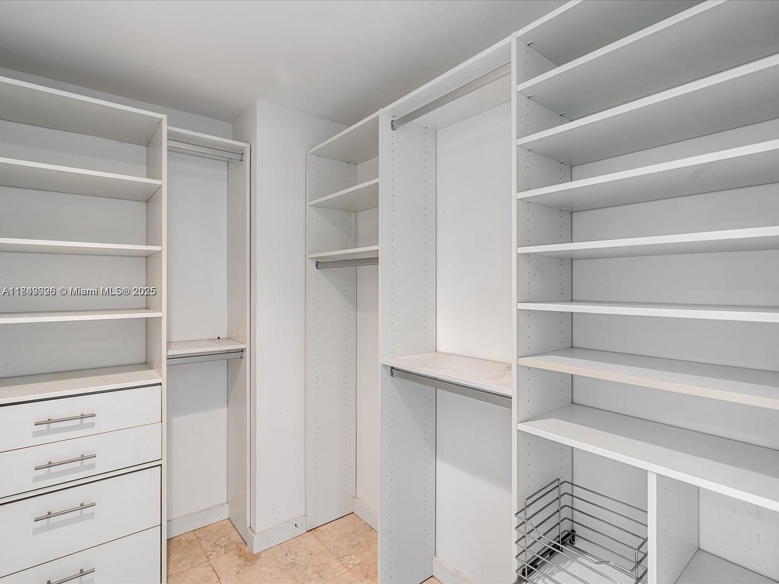 Photo of 2950 188th St  #511, Aventura, Florida, 33180 - 