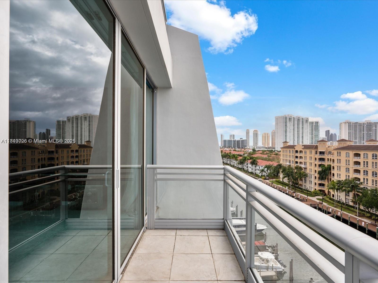Photo of 2950 188th St  #511, Aventura, Florida, 33180 - 