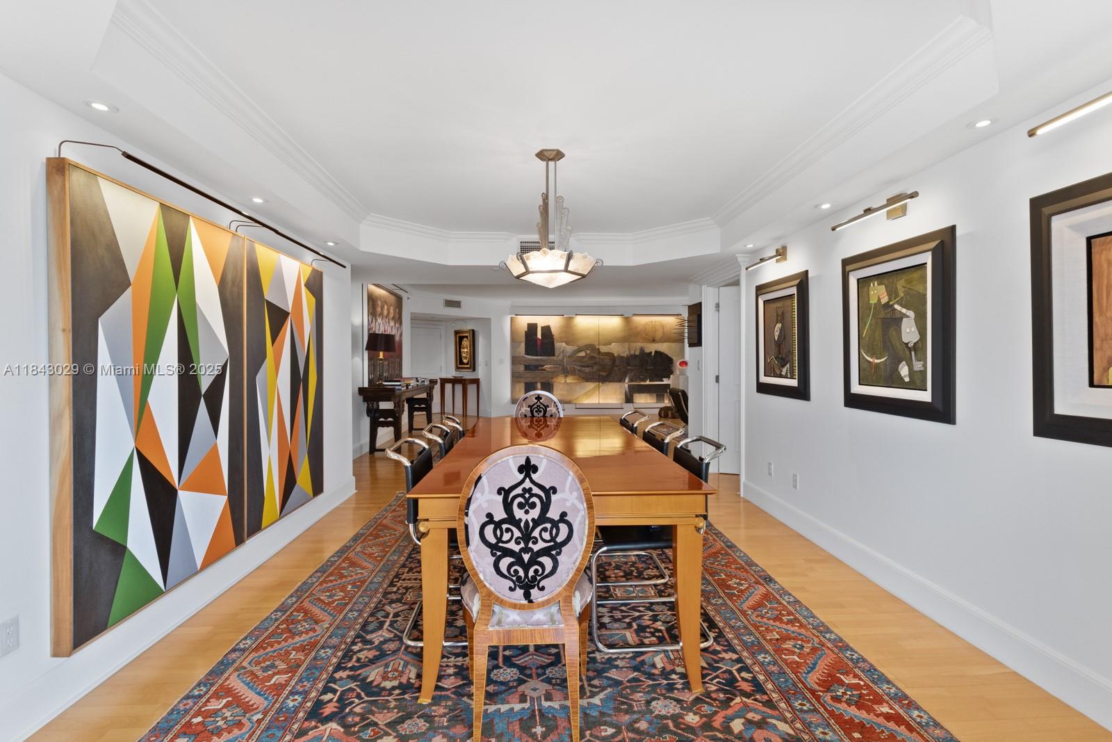 See details 2202 3 / 4 2770 sq. ft. $ 2025-07-18 0 Photo