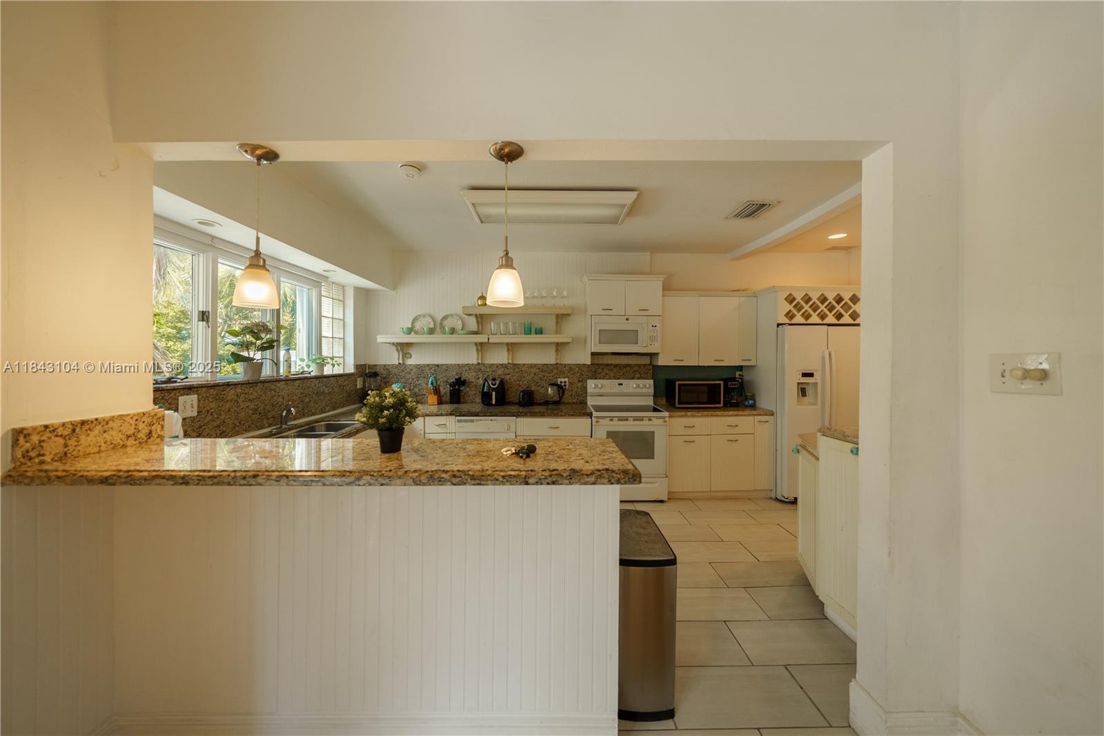 See details / sq. ft. $ 2025-07-18 0 Photo
