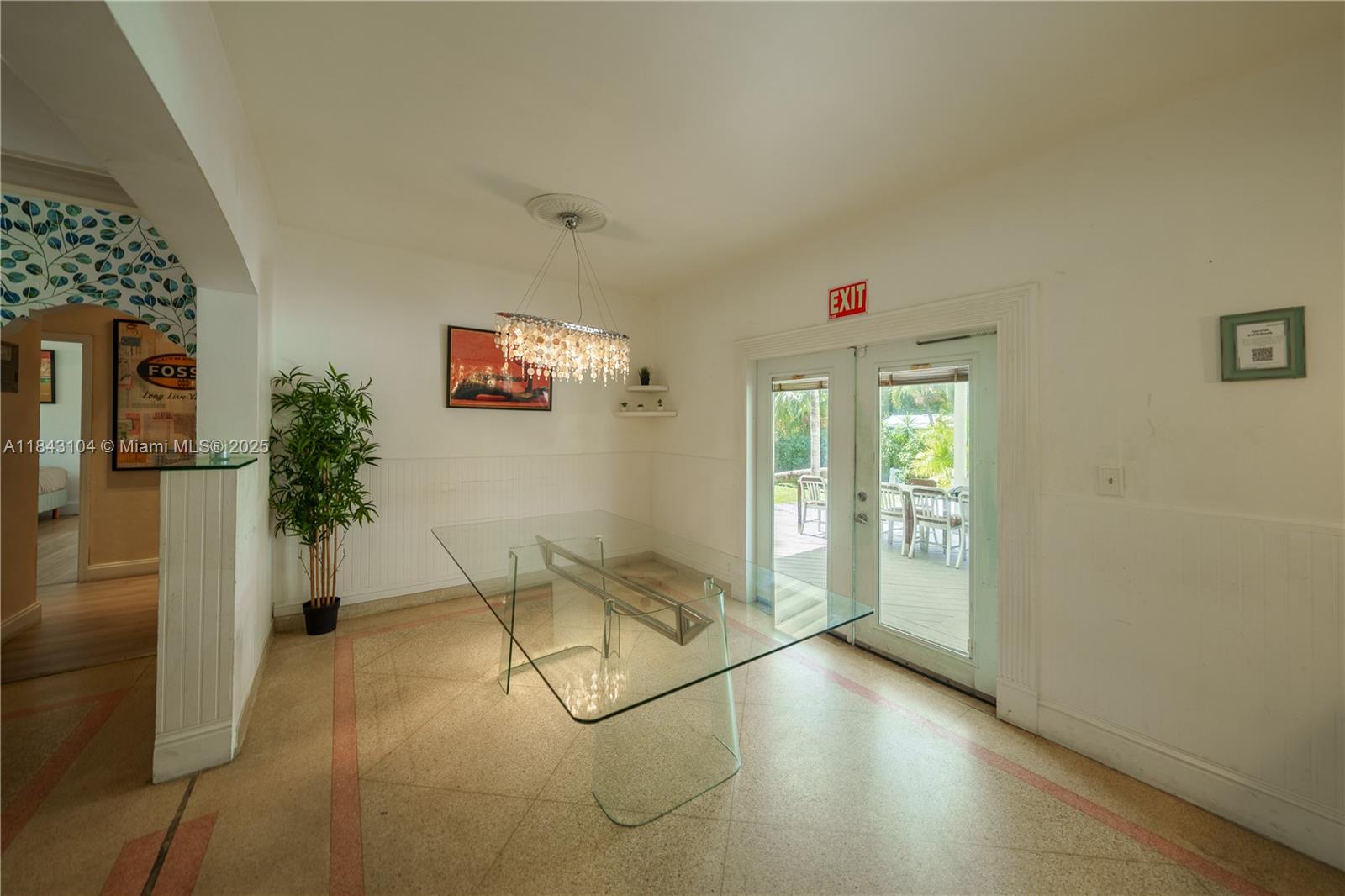 See details / sq. ft. $ 2025-07-18 0 Photo