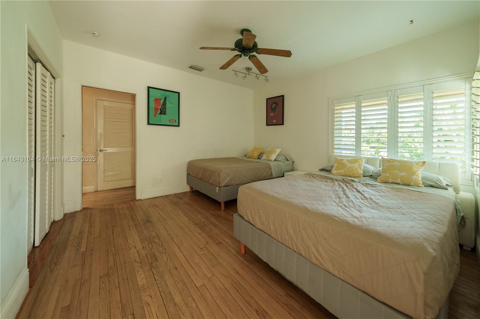 See details / sq. ft. $ 2025-07-18 0 Photo
