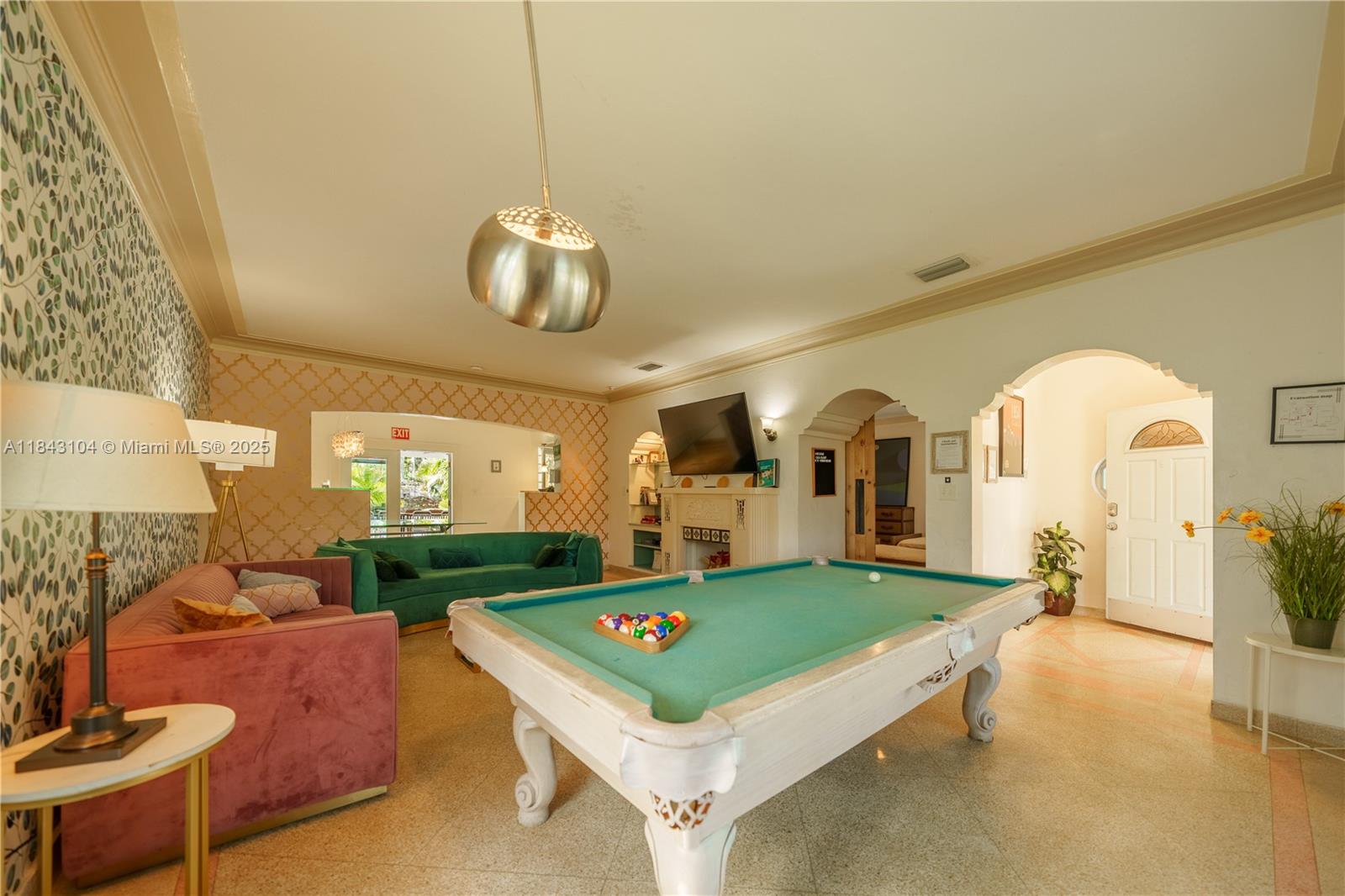See details / sq. ft. $ 2025-07-18 0 Photo