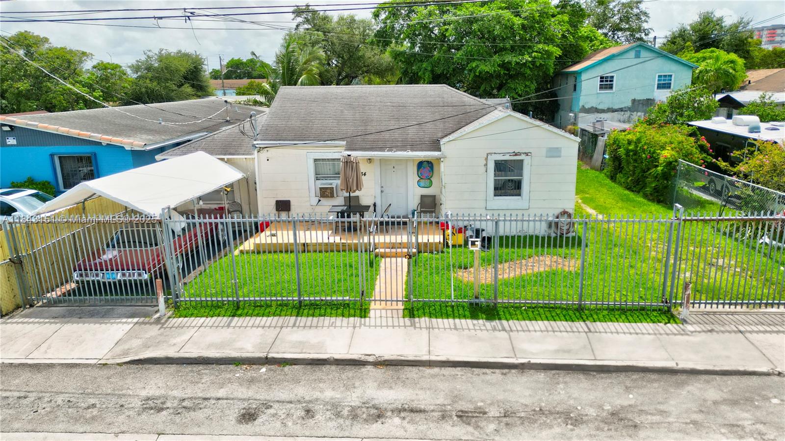 See details / 1553 sq. ft. $ 2025-07-18 0 Photo