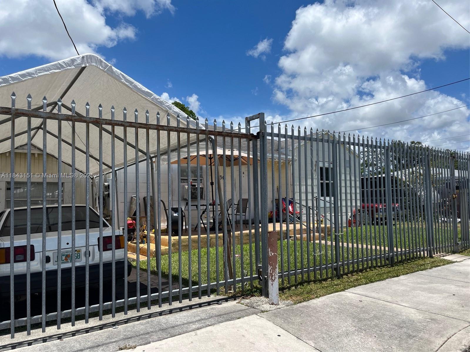 See details / 1553 sq. ft. $ 2025-07-18 0 Photo
