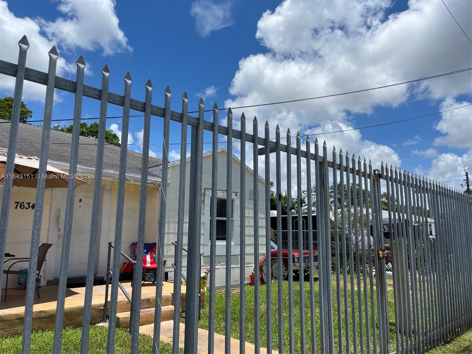 See details / 1553 sq. ft. $ 2025-07-18 0 Photo