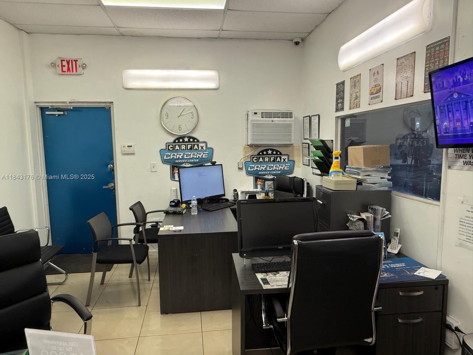 See details / sq. ft. $ 2025-07-18 0 Photo