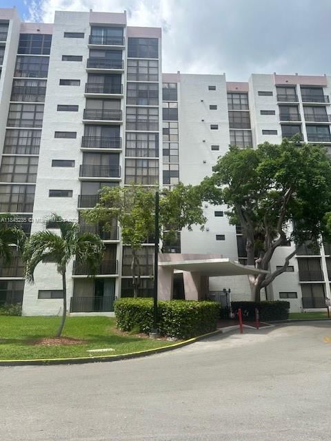 Photo of 17021 Bay Rd  #904, Sunny Isles Beach, Florida, 33160 - 