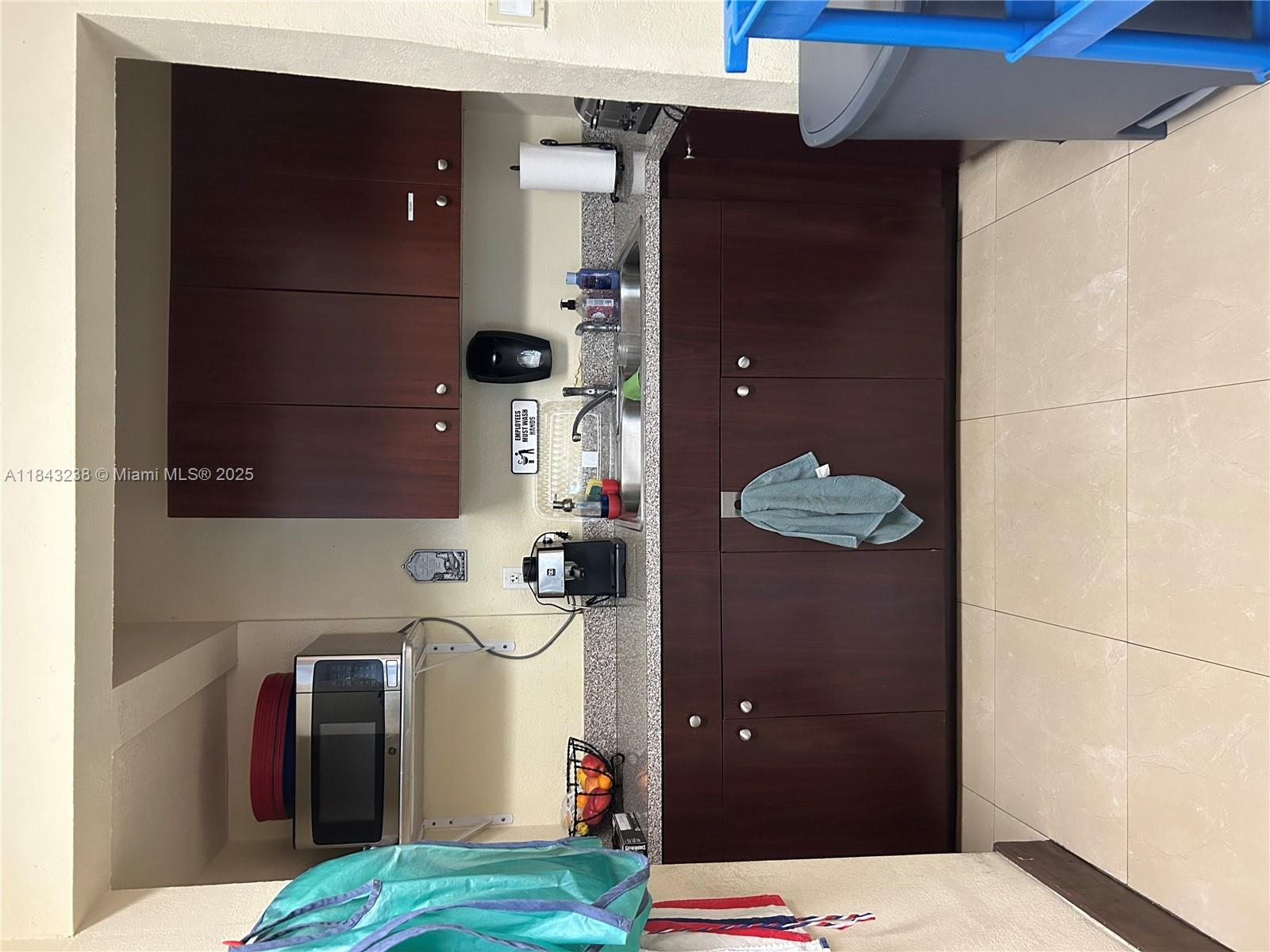 Ver detalles / sq. ft. $ 2025-07-18 0 foto