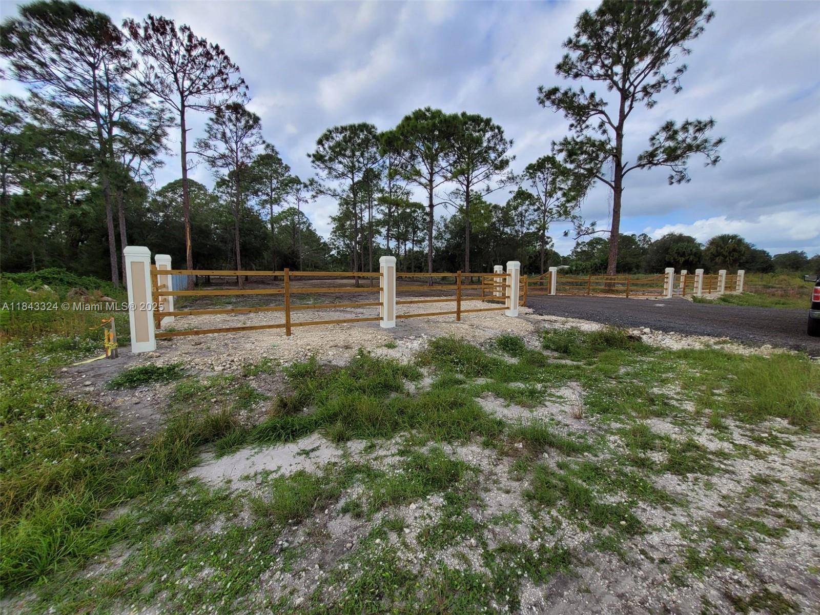 See details / sq. ft. $ 2025-07-18 0 Photo